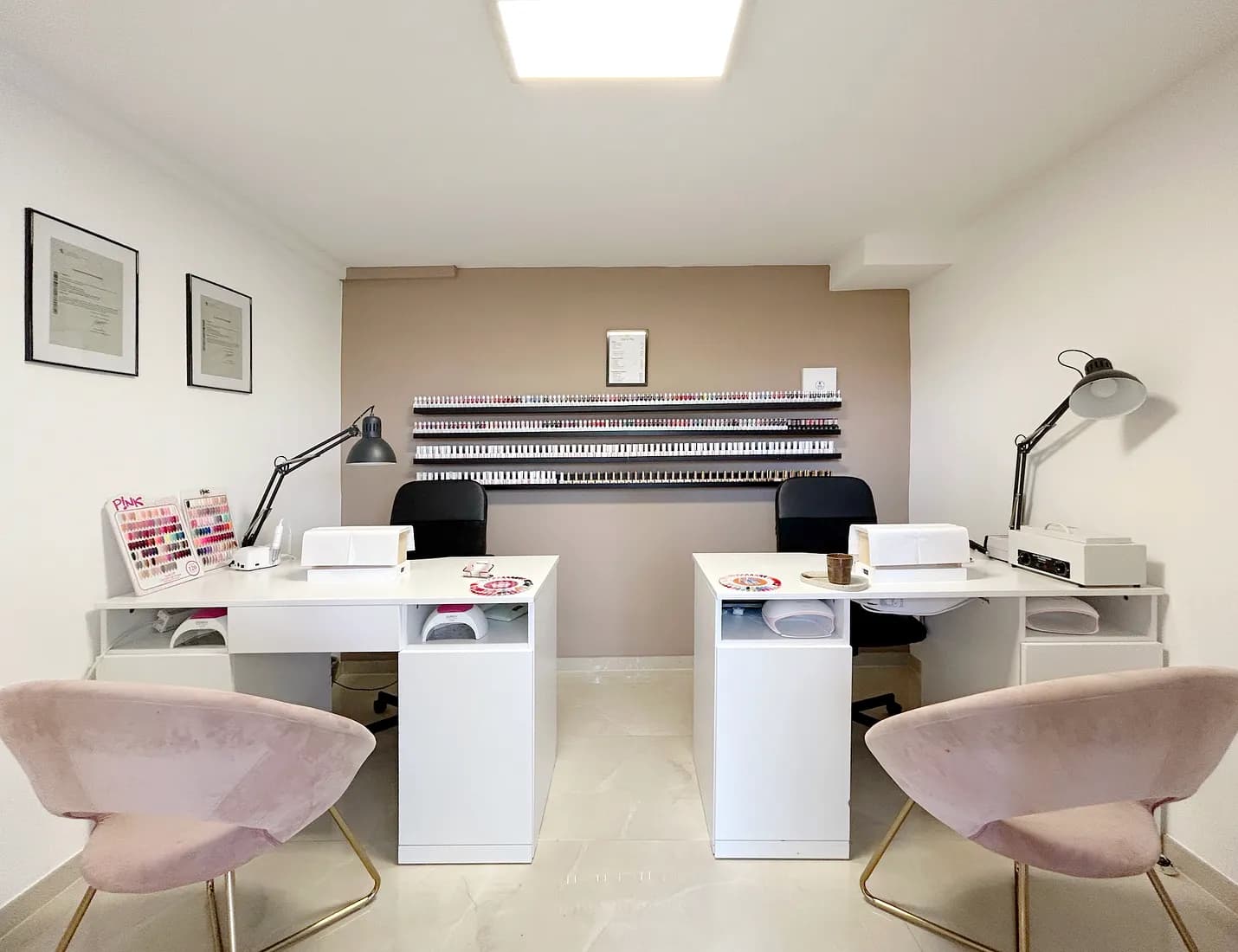 Beauty by Besa Salon â Eleganten Interieur